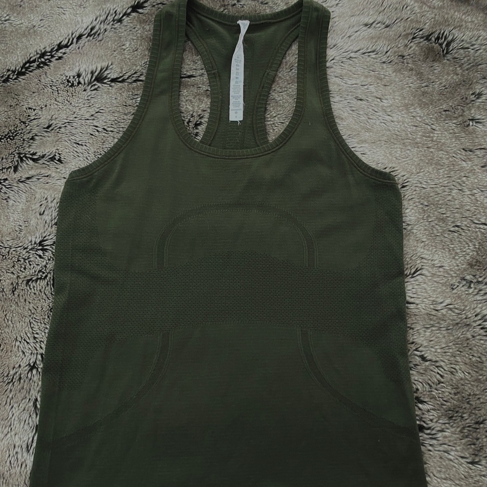 Authentic Lululemon Swiftly Tech Racerback tank size 6 in Olive